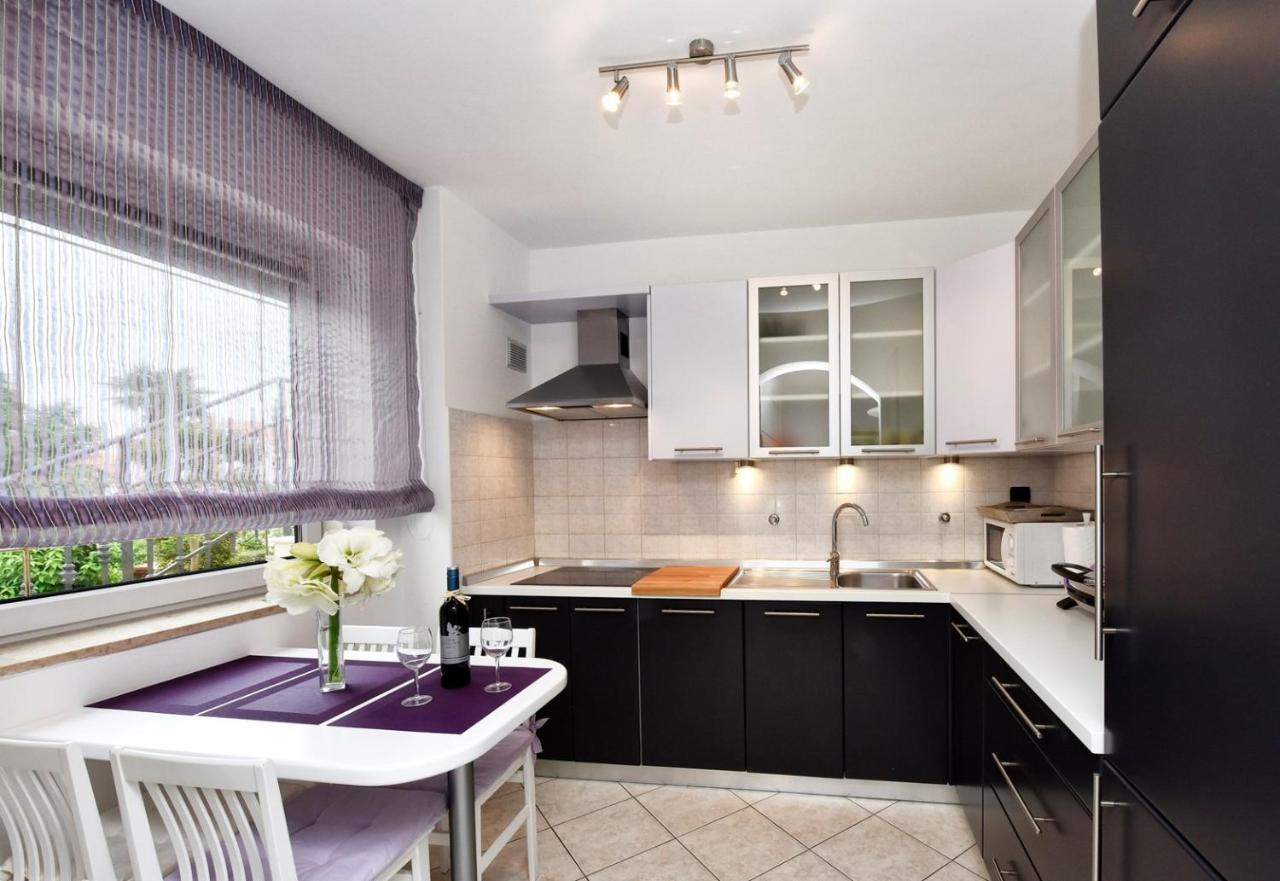 Apartments Lavizatic Пореч Экстерьер фото