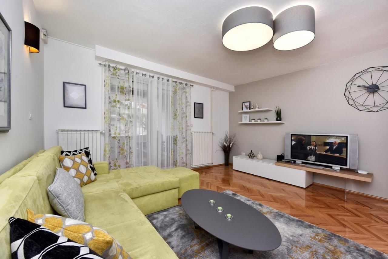 Apartments Lavizatic Пореч Экстерьер фото