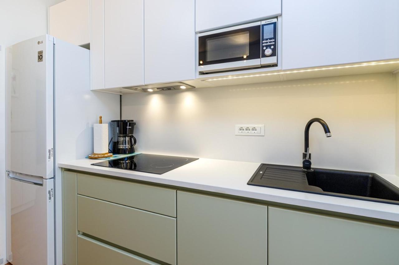 Apartments Lavizatic Пореч Экстерьер фото