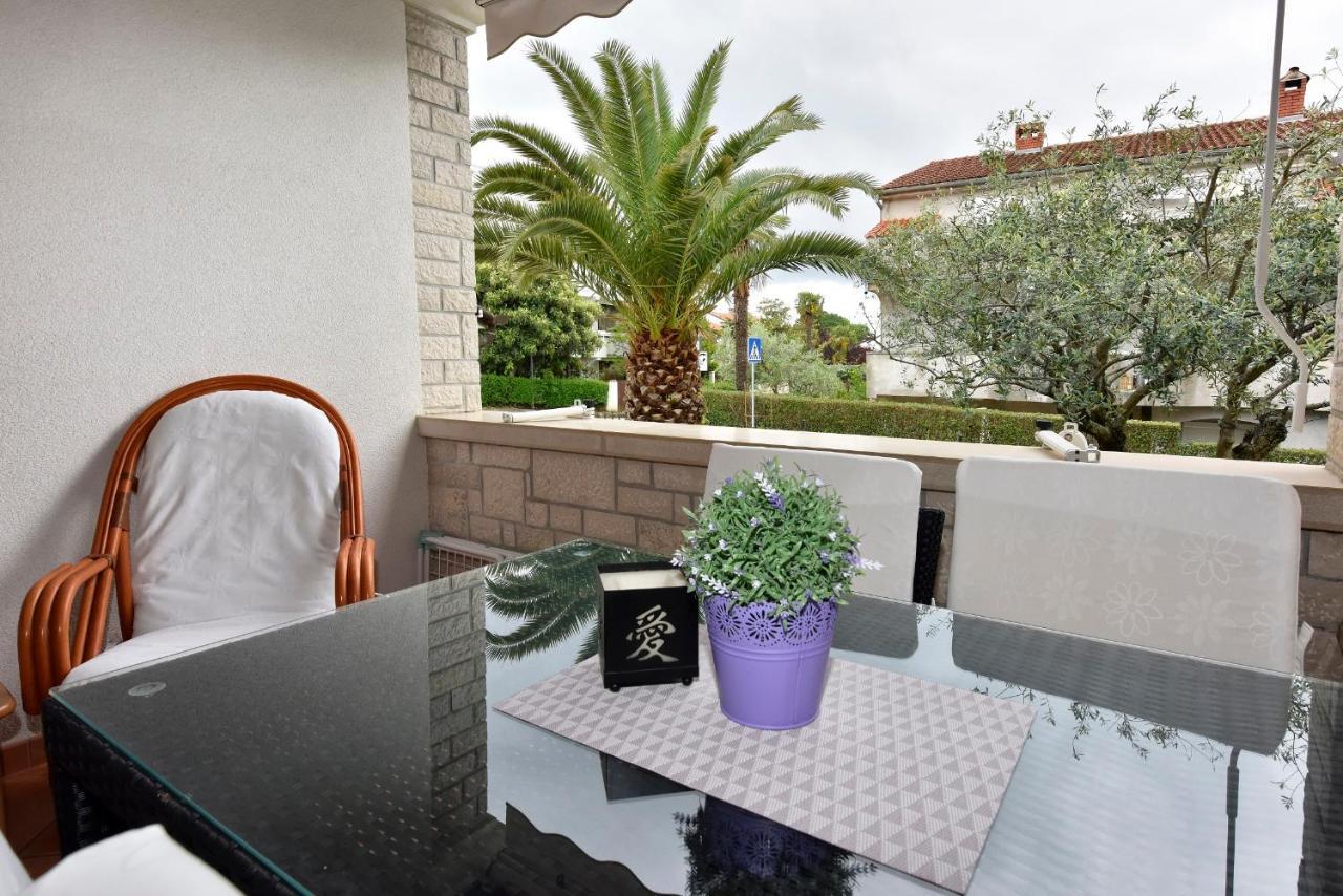 Apartments Lavizatic Пореч Экстерьер фото