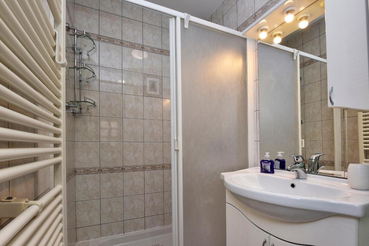 Apartments Lavizatic Пореч Экстерьер фото